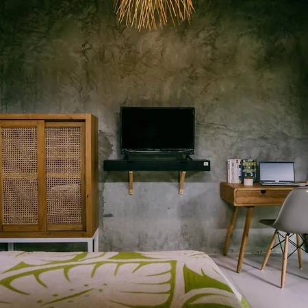 West Room At Semadi Living